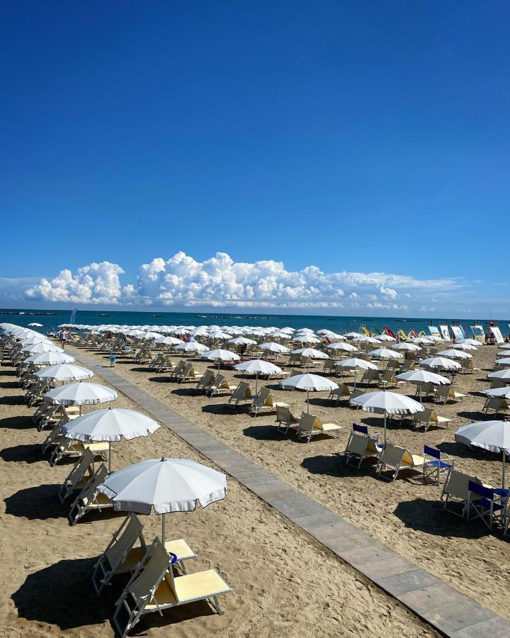 Grand Hotel Cesenatico Exterior photo