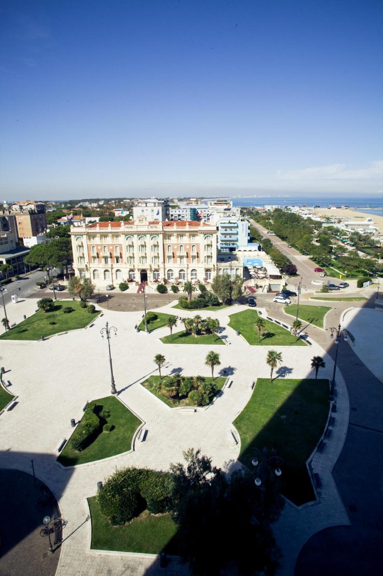 Grand Hotel Cesenatico Exterior photo